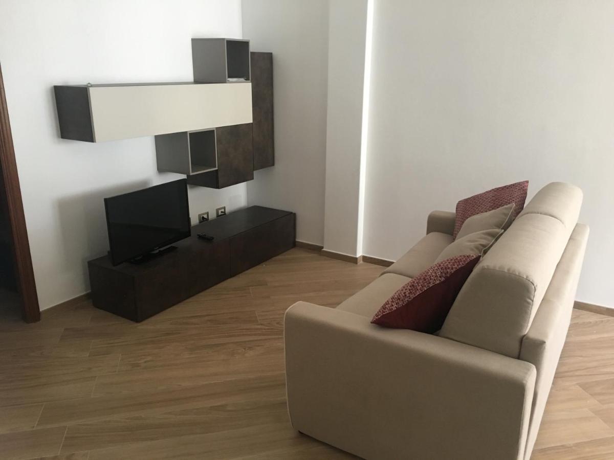 Minerva Apartment Deiva Marina Bagian luar foto